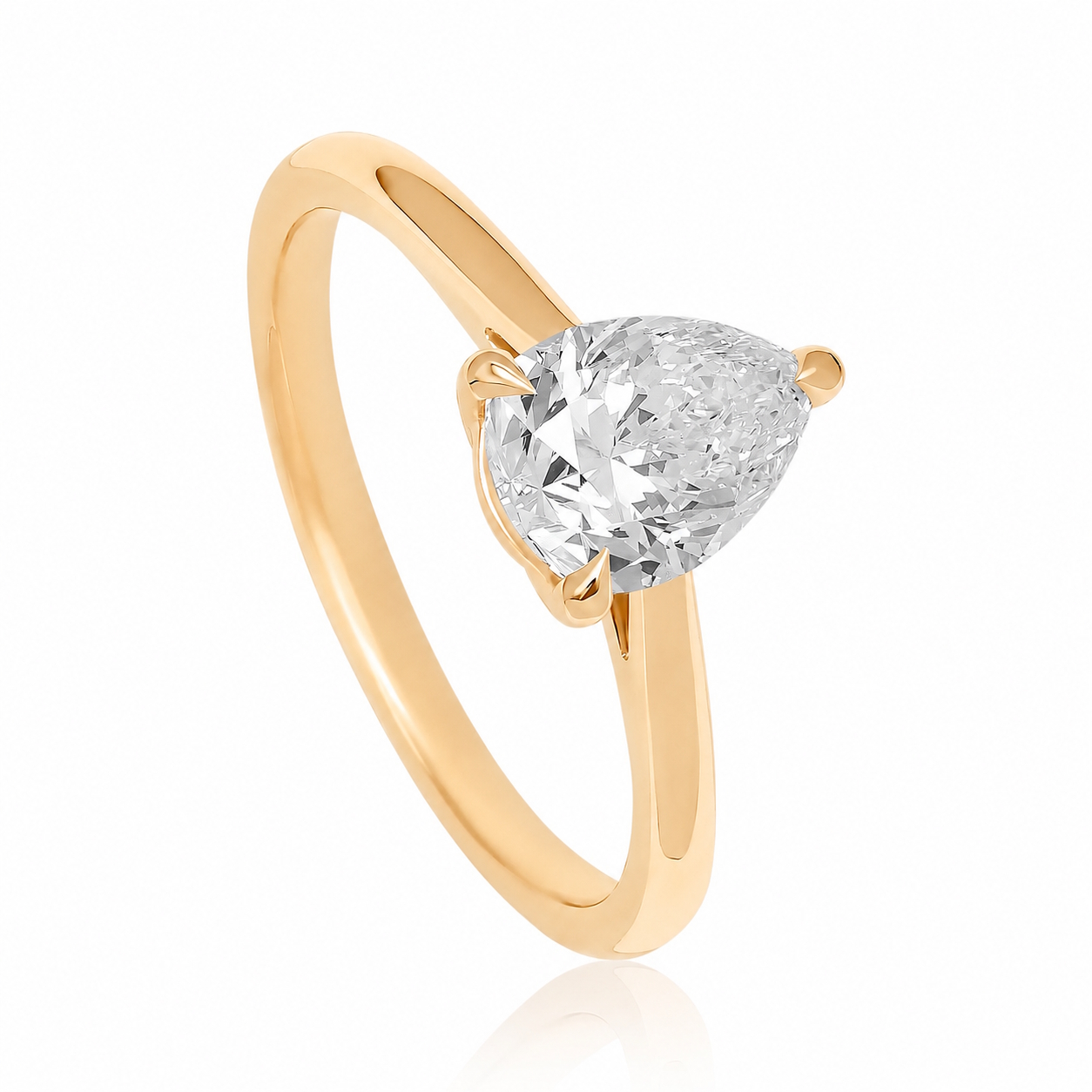 Bague diamant taille poire Boréale en or jaune 18k à cathédrale