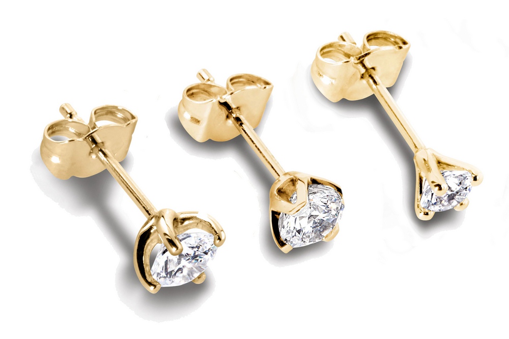 Boucles d’oreilles en or jaune et diamant