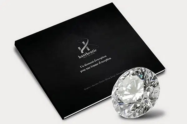 Le Diamond Passport Hauthentic retrace le parcours de votre diamant depuis son extraction jusqu'à son sertissage.