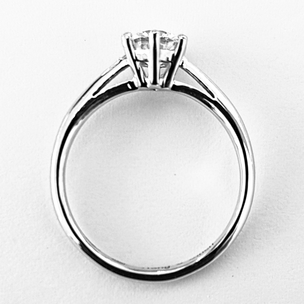 Solitaire diamant, Merveilleuse bague à six griffes et cathédrale en platine – Image 4